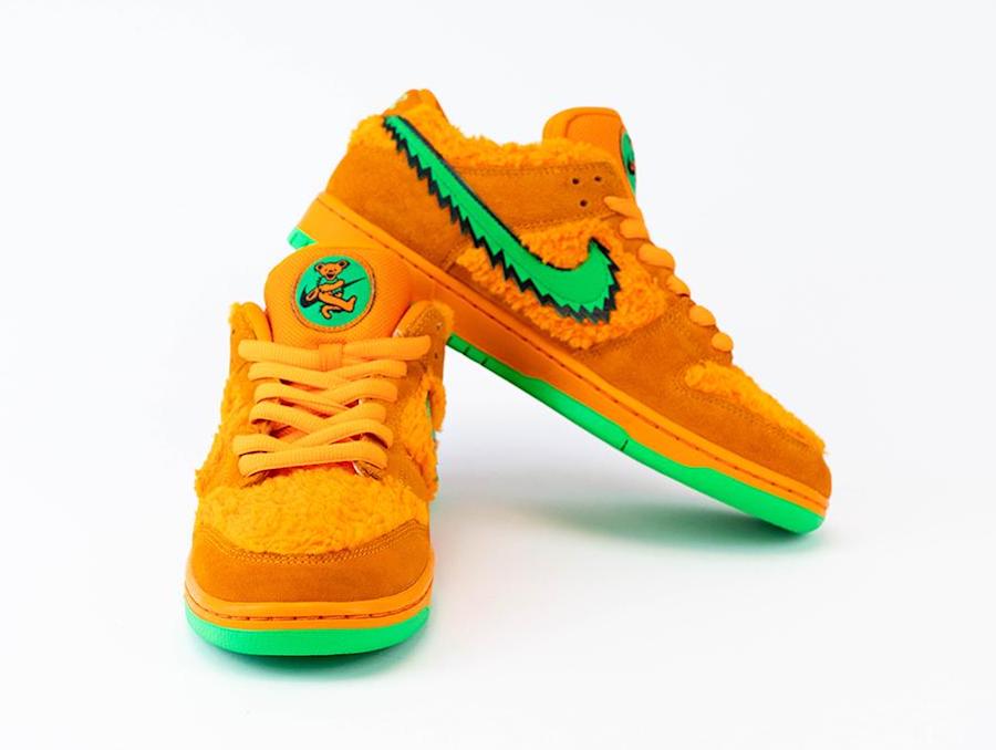 orange bear nike sb