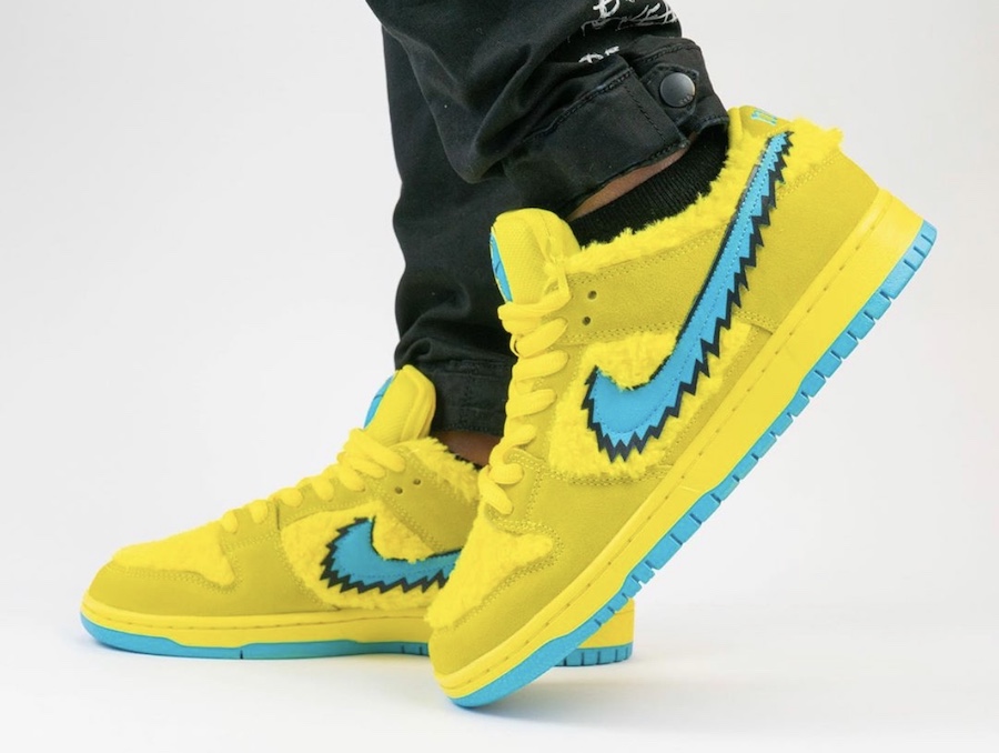 nike sb dunk low pro yellow