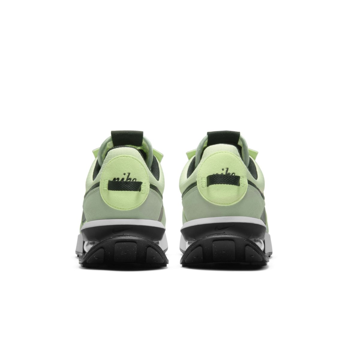 3 Nike Air Max Pre-Day DD0338-300.jpg