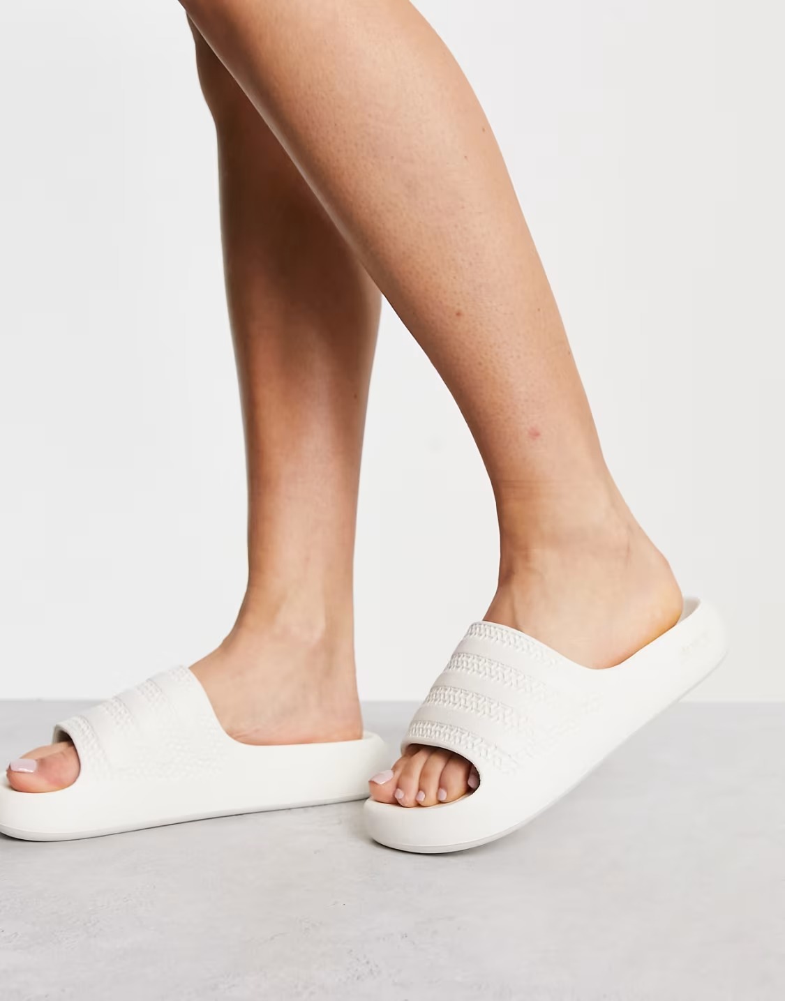 Adidas Adilette Ayoon off-white GV9536 on Feet
