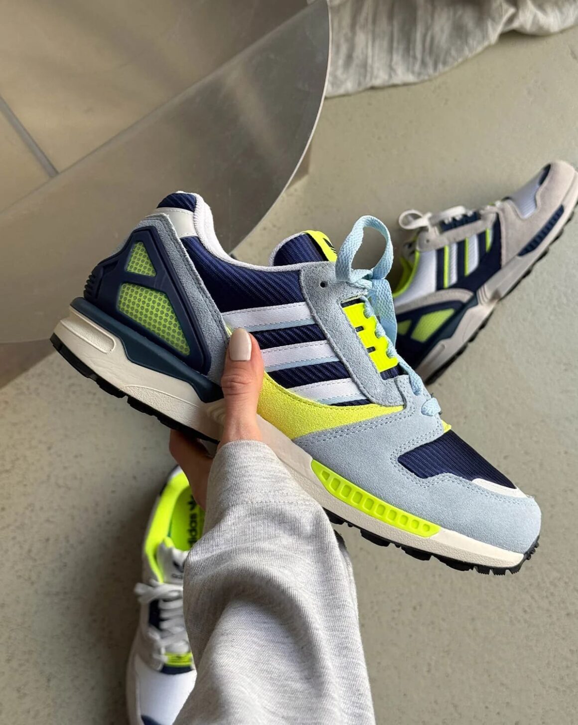 Adidas ZX 8000 Dark Blue Footwear White Solar Yellow KI5674 in Hand