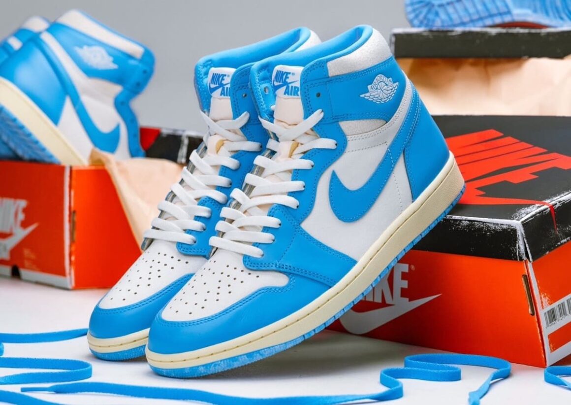 Air Jordan 1 High OG UNC Reimagined DZ5485-402 Vintage Box