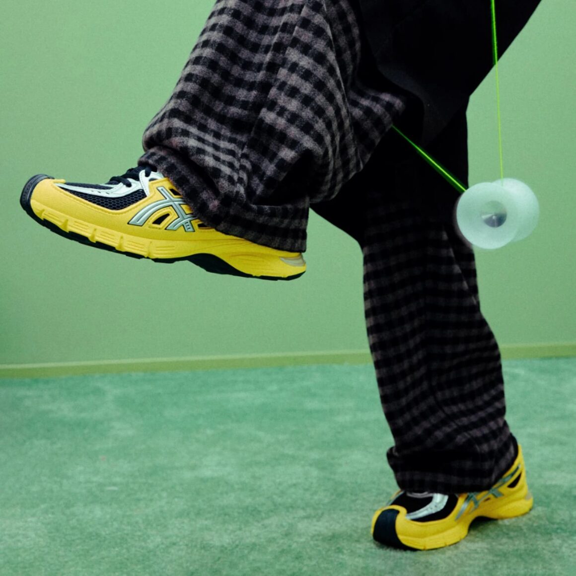 Asics-Gel-SD-Lyte-1203A886-750-on-Feet