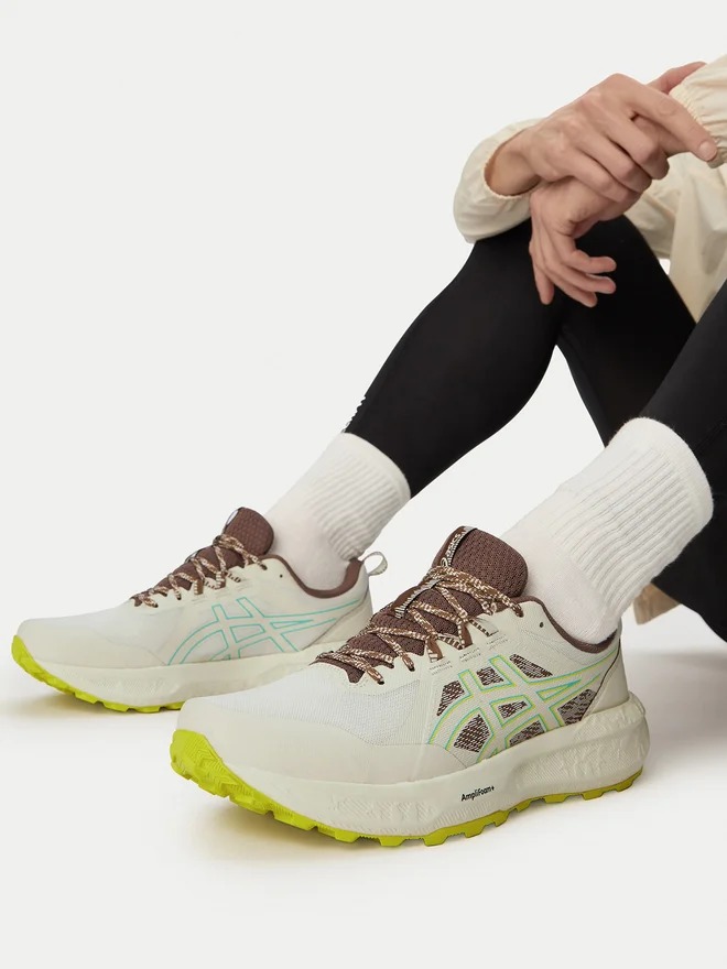 Asics Gel-Sonoma 8 1011B979.020 on Feet