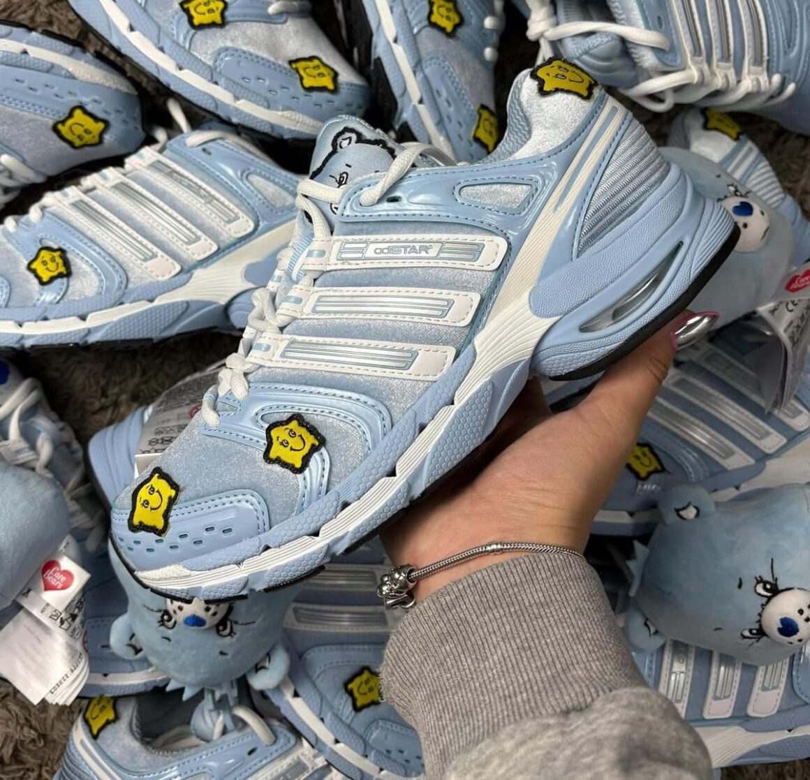 Care Bears x adidas Adistar Control 5 Clear Sky KK2606 in Hand