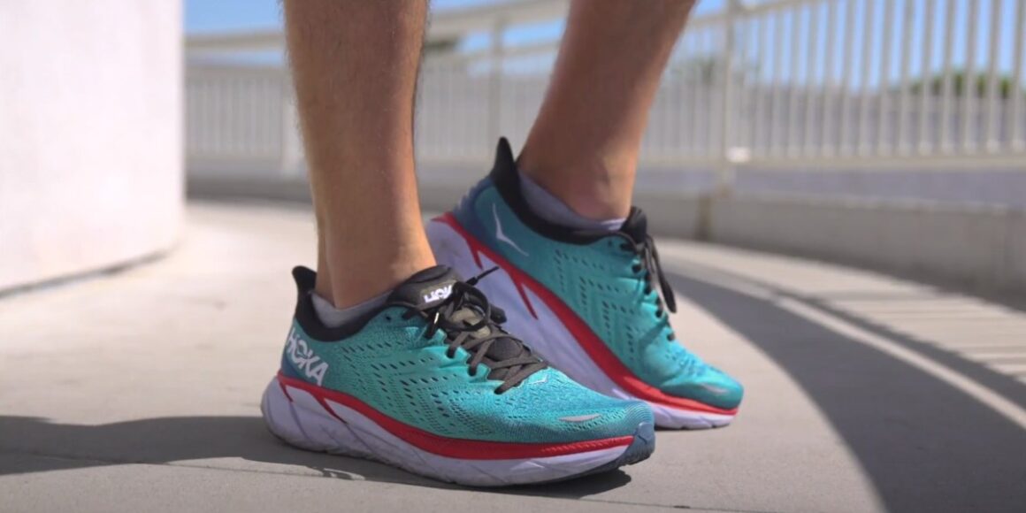 HOKA ONE ONE Clifton 8 On Feet