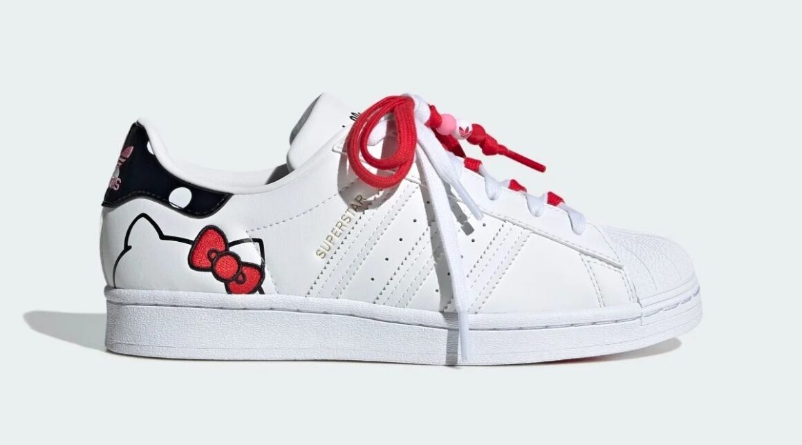 Hello KItty x adidas Superstar GW7168 Lateral