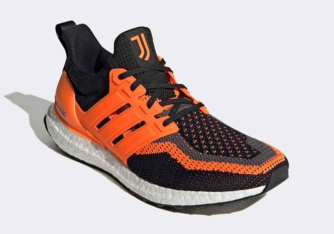 Juventus-adidas-Ultra-Boost-DNA-FZ3624-release