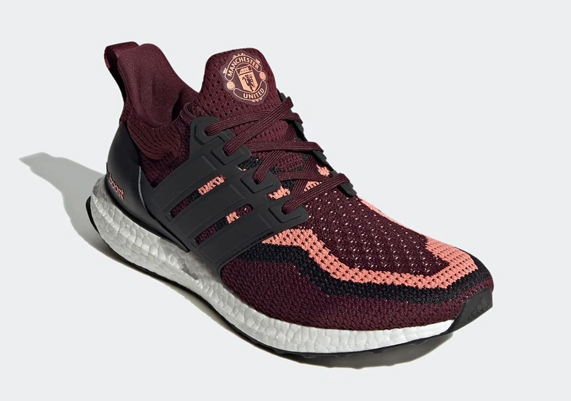 Manchester-United-adidas-Ultra-Boost-dna-FZ3620-release