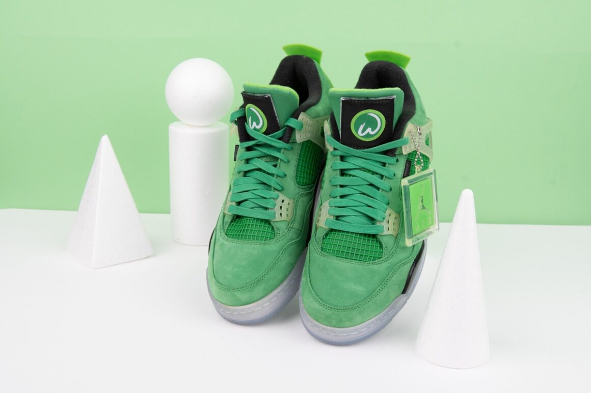 Mark Wahlberg x Air Jordan 4 Wahlburgers Artwork