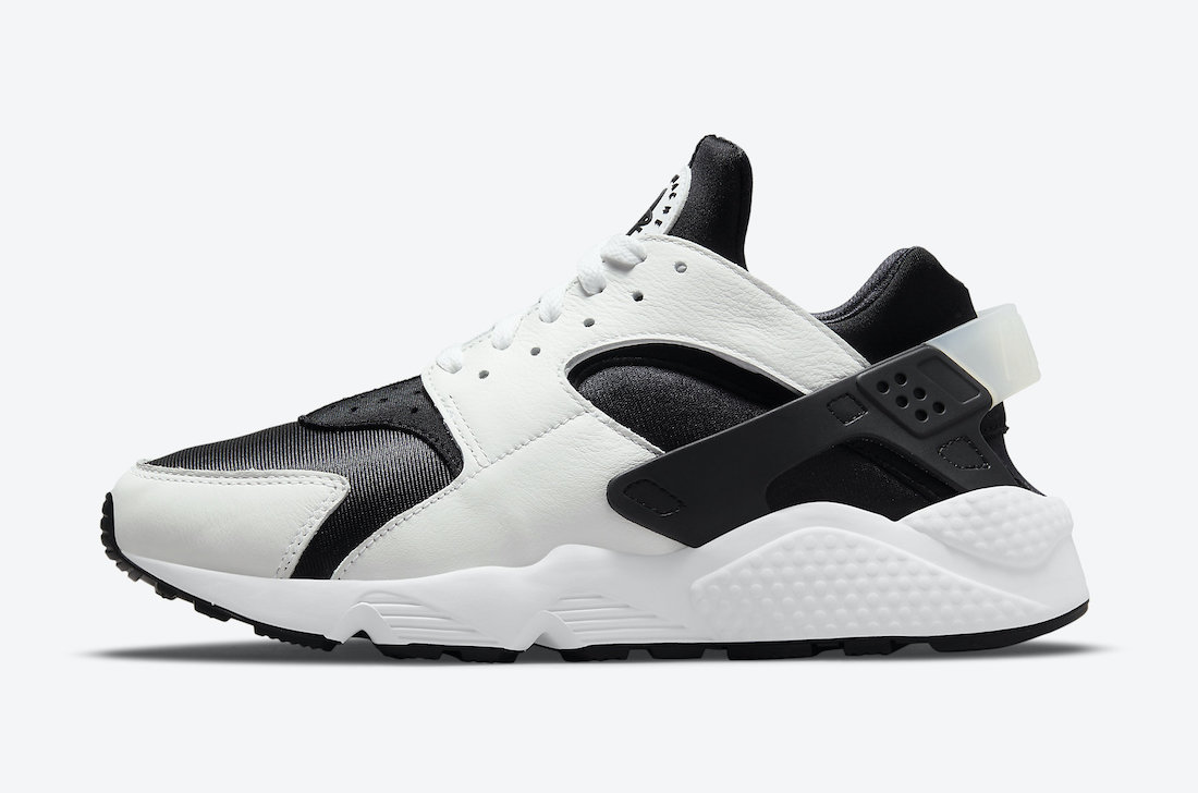 Nike Air Huarache Black and White Sideview