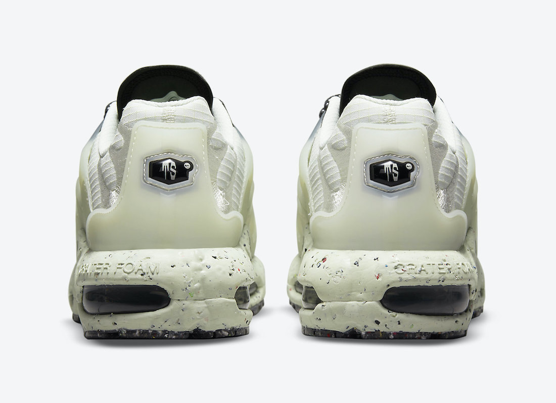 Nike-Air-Max-Terrascape-Plus-DC6078-100 Heel Logo