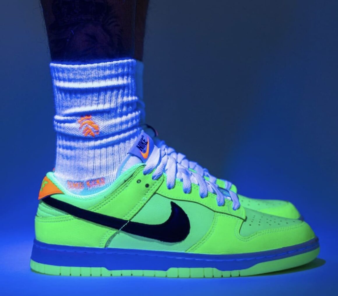 Nike Dunk Low Glow in the Dark FJ4610-702 GITD