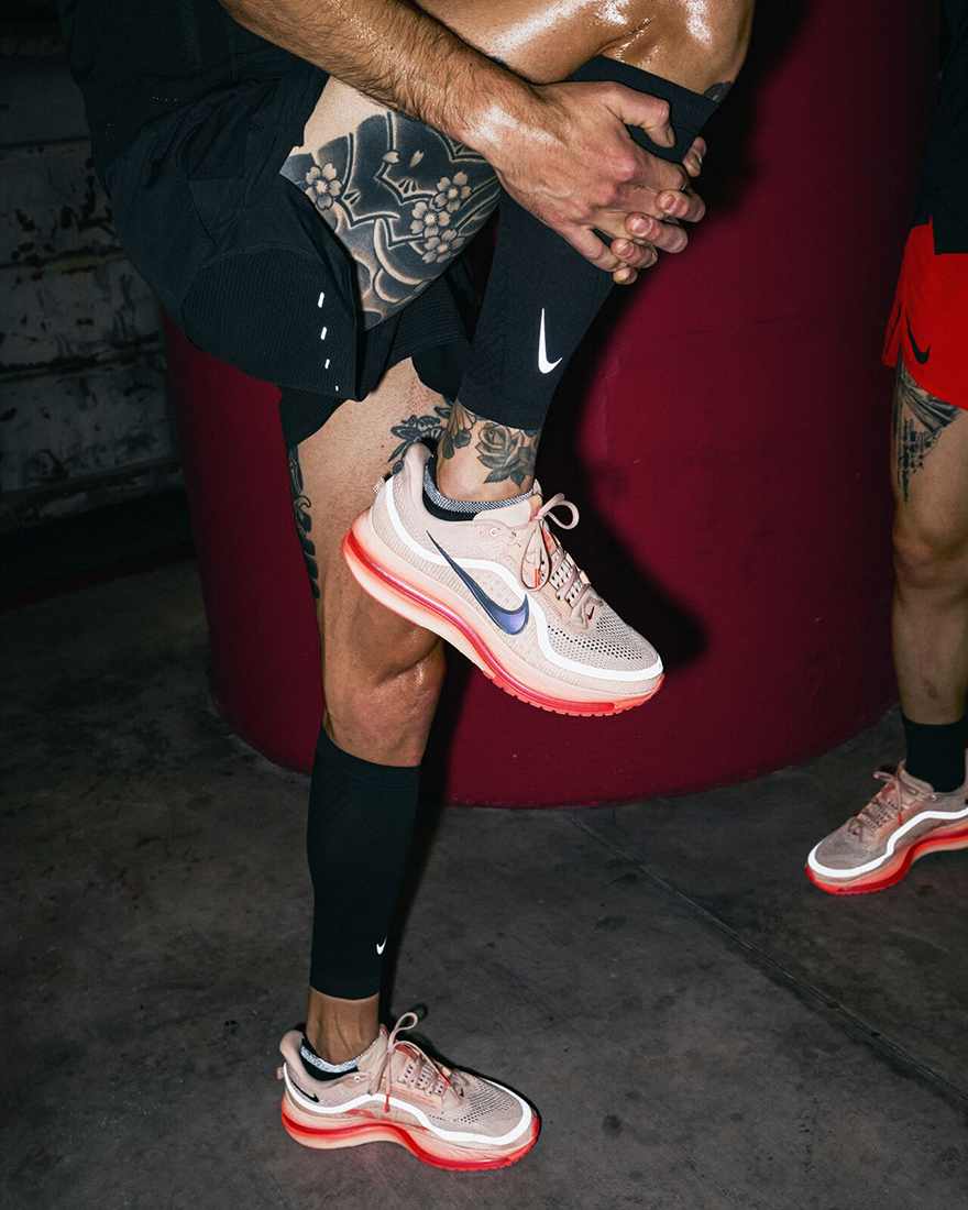 Nike Pegasus Premium II6308-600 on Feet