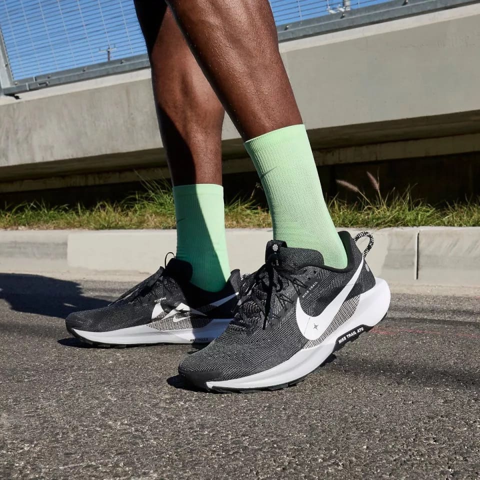 Nike ReactX Pegasus Trail 5 DV3864-001 on Feet