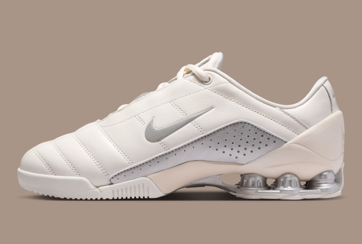 Nike Total 90 Shox Magia Sail Metallic Silver IO9300-100 Lateral