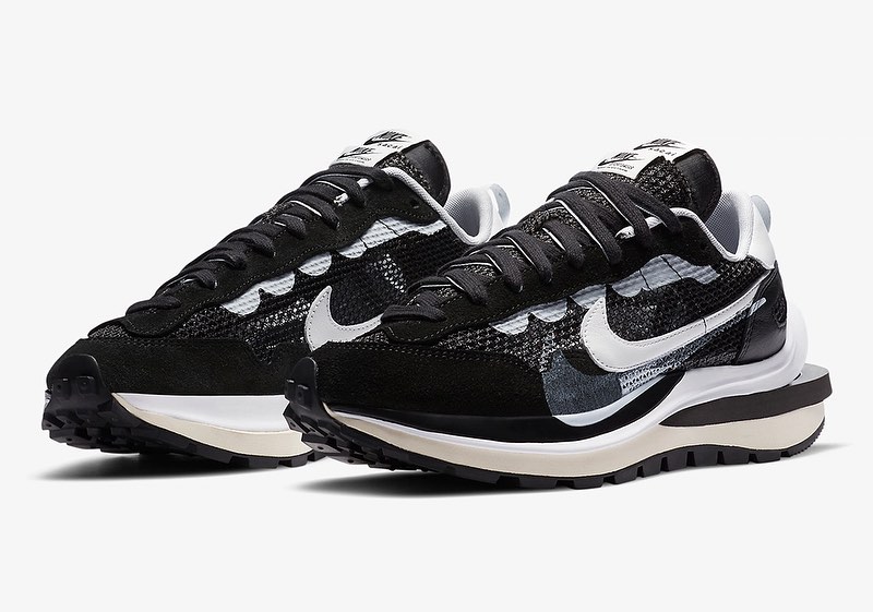 Sacai X Nike VaporWaffle 'Black' CV1363-001 Release