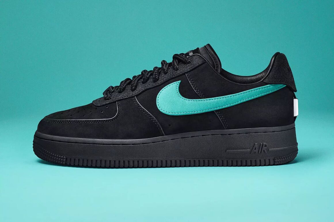 Tiffany & Co. x Nike Air Force 1 Low DZ1382-001 Lateral