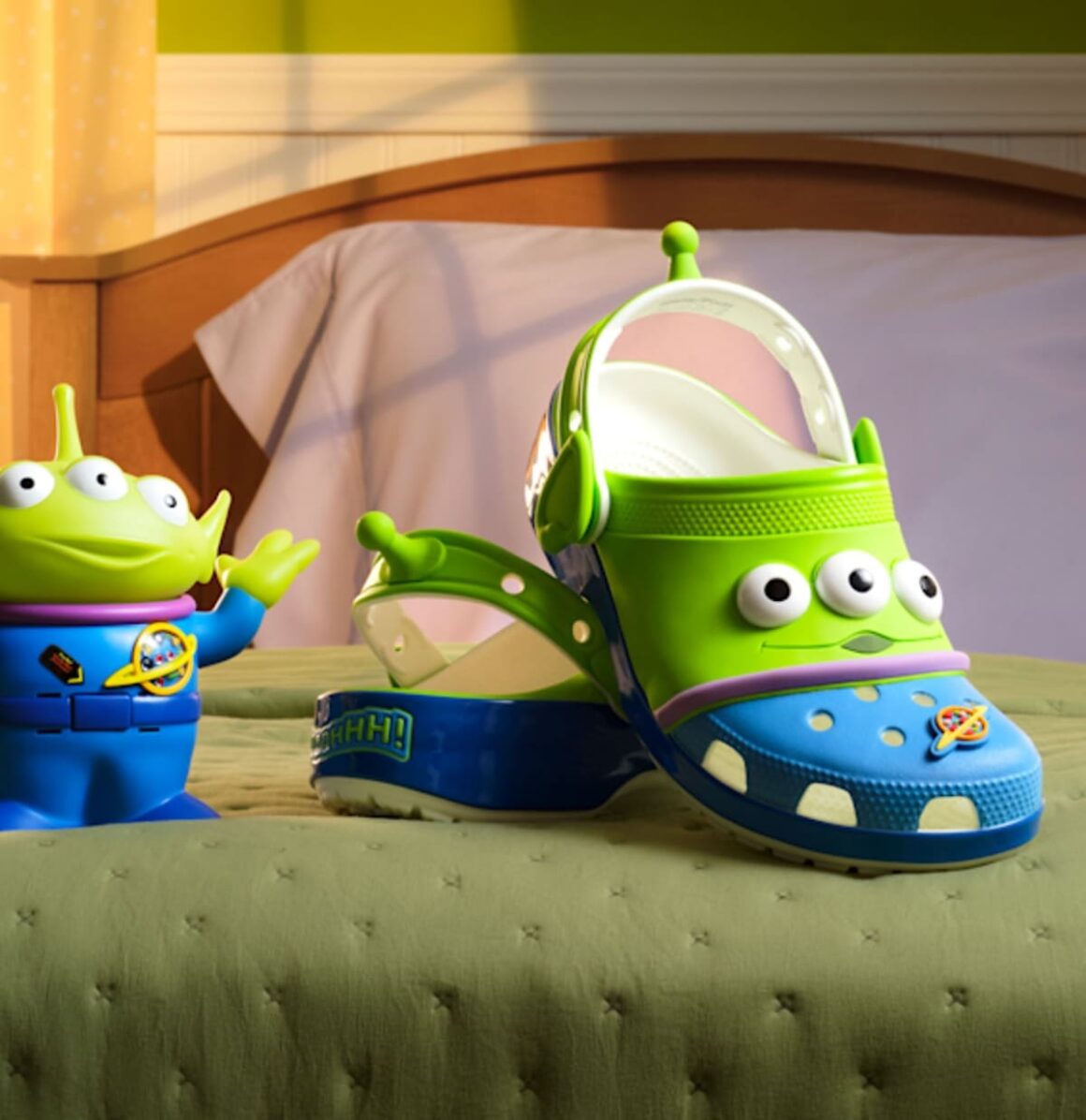 Toy Story x Crocs Classig Clog Aliens 213010-90H