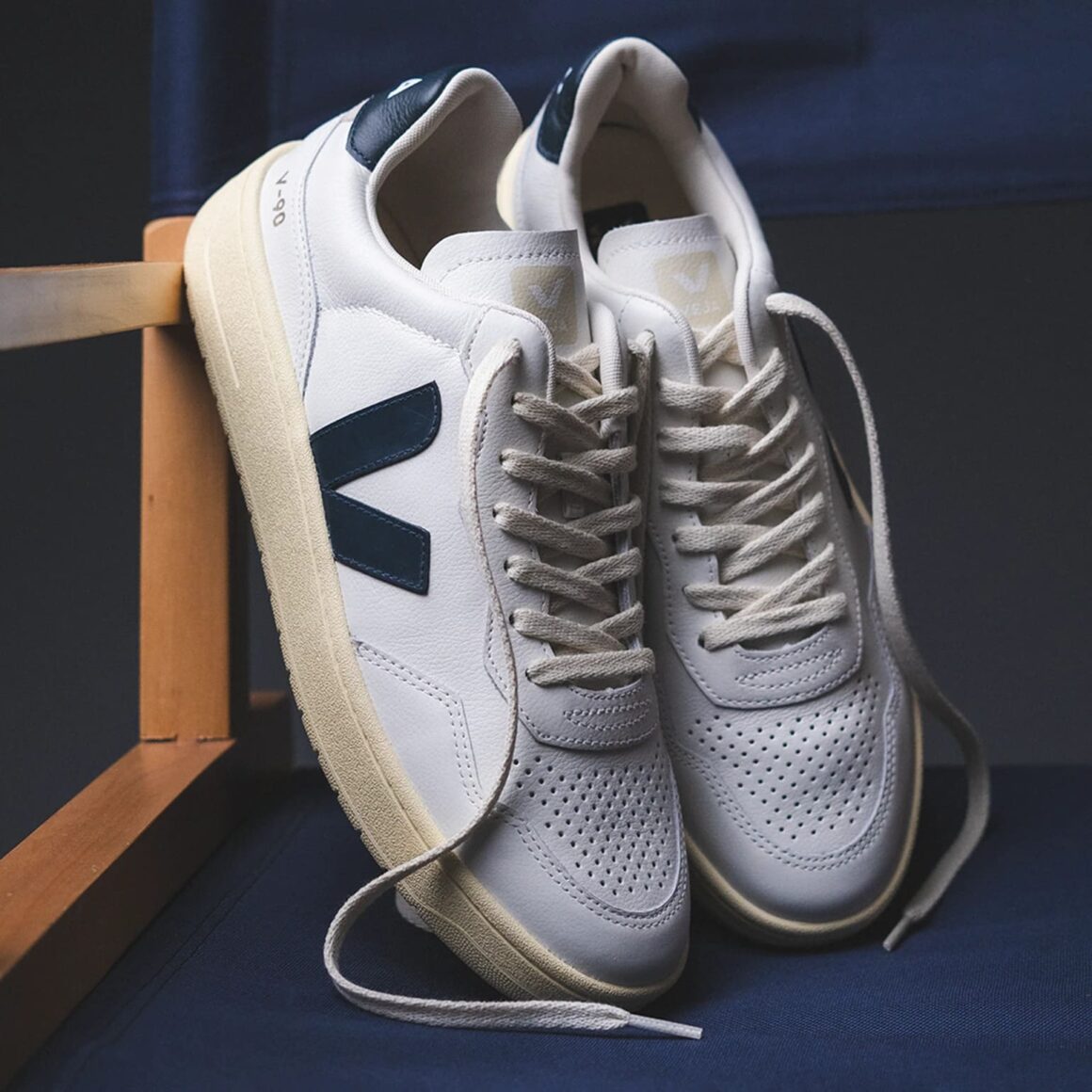Veja V-90 O.T. Extra White Nautico VD2003656 Lateral