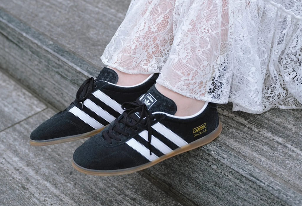 adidas Gazelle Lo Pro W Black JR8886 on Feet