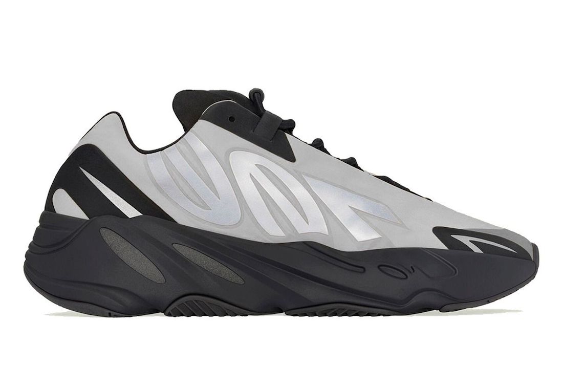 adidas Yeezy Boost 700 MNVN Metallic Lateral