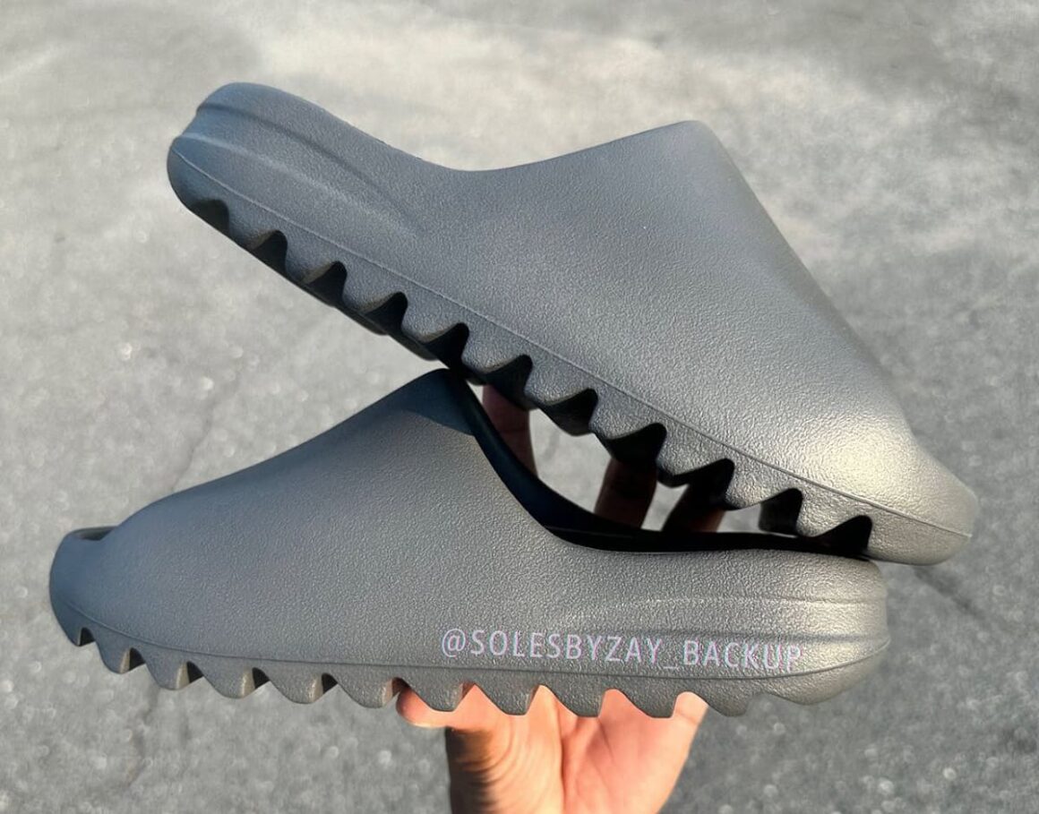 adidas Yeezy Slide Granite ID4132 in Hands