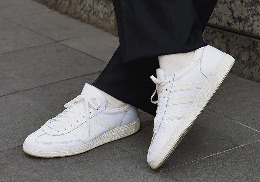 adidas spezial in weiß on feet