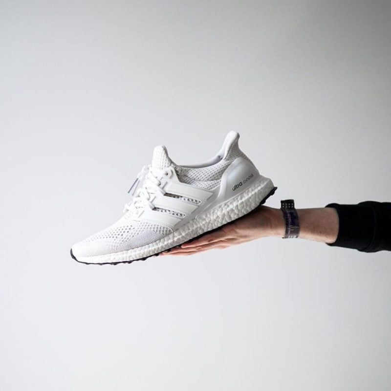 adidas-ultraboost-tirple-white-S77416-release-hypetobs