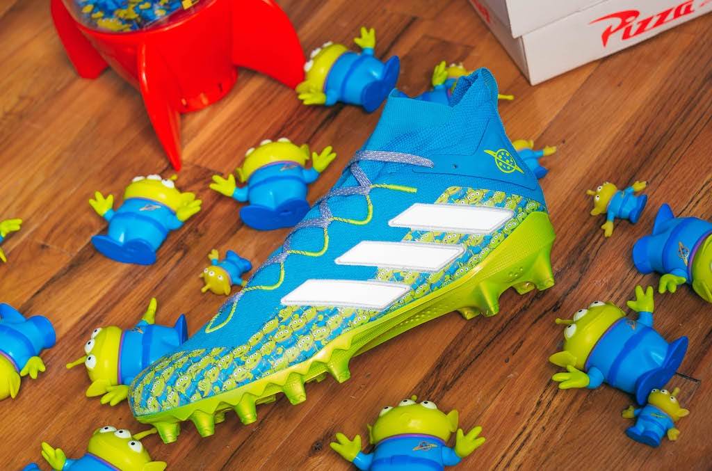 adidas-x-pixar-toy-story-aliens-x-freak-football-cleat-2