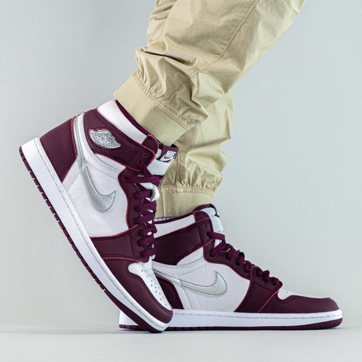 air jordan 1 high bordeaux 555088 611 release date 2021 sideview