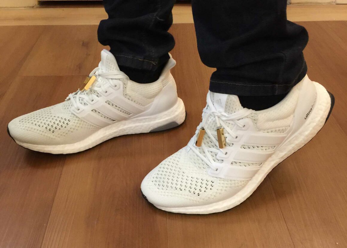 Goldene Aglets adidas Ultra Boost