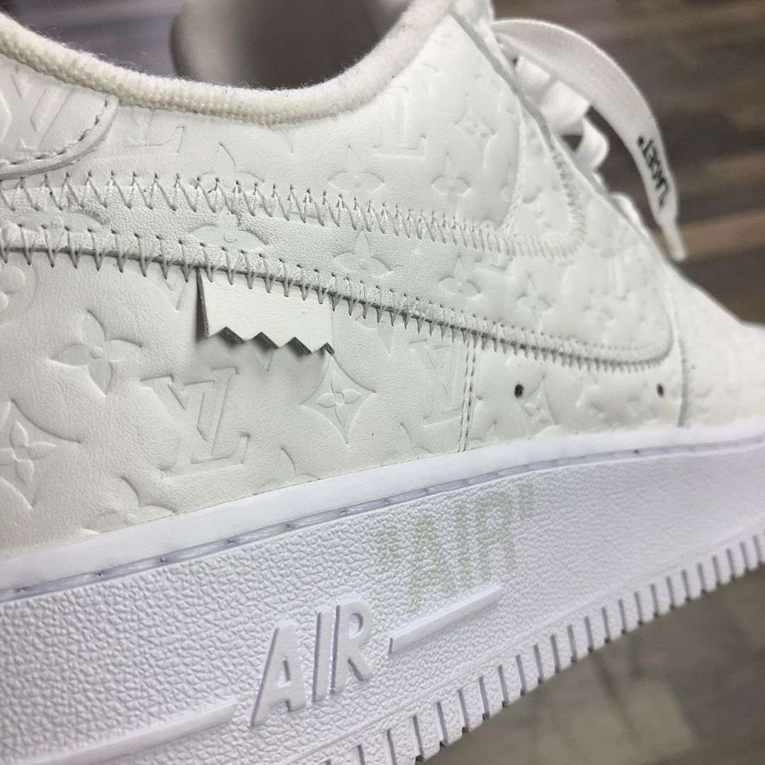 louis vuitton nike air force 1 ss22 white close view