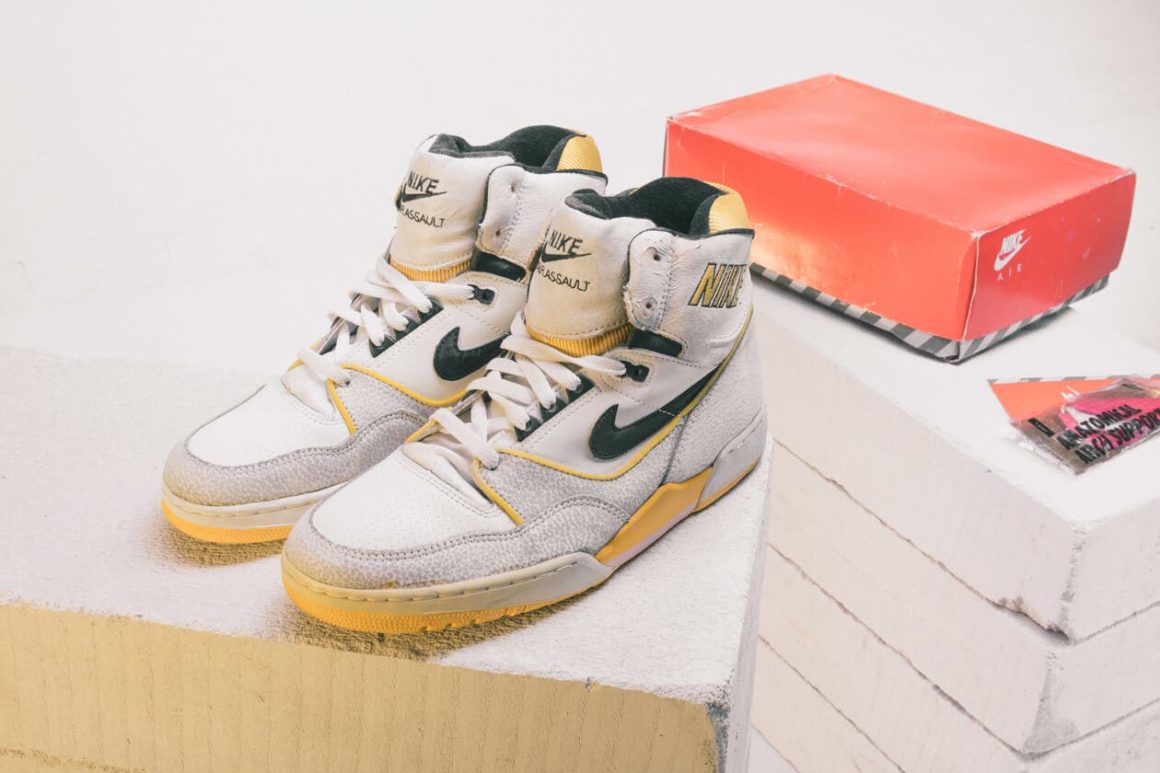 Vintage Wednesday No. 1 Nike Air Assault OG 1988 everysize Blog
