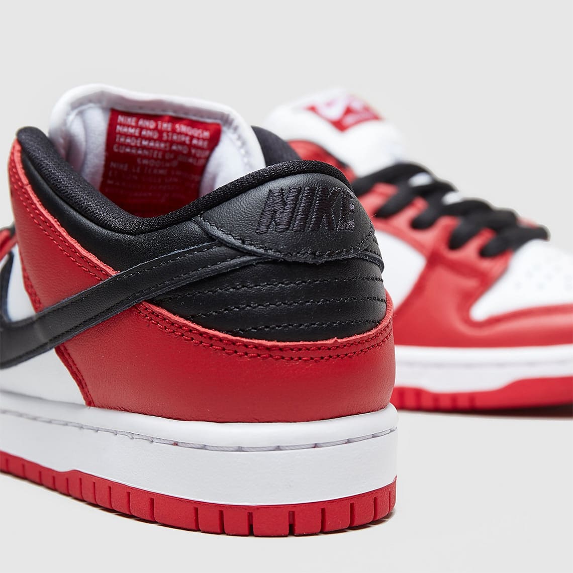 nike-sb-dunk-low-chicago